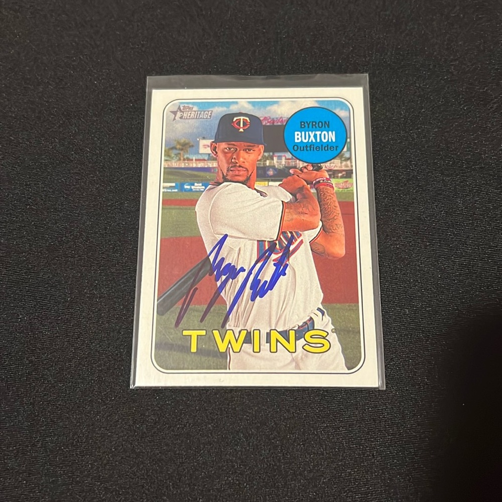 2018 Topps Heritage Baseball - Autographed Byron Buxton